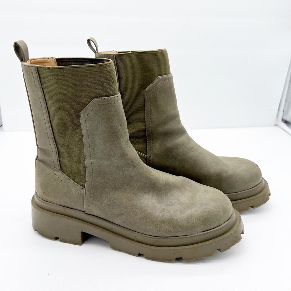 DV Dolce Vita Brody Chelsea Boots